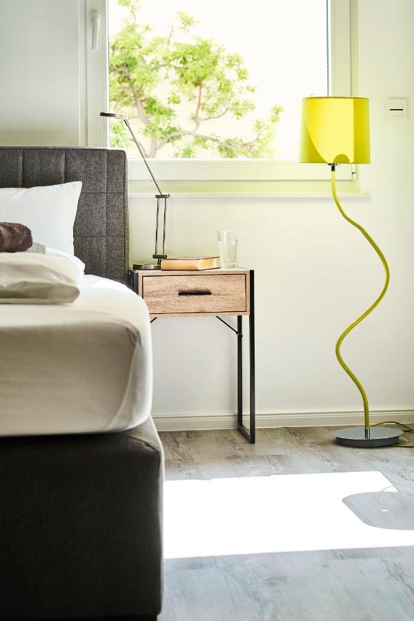 Primera Zimmer Mit Gemeinschaftsbad Singen Exteriör bild