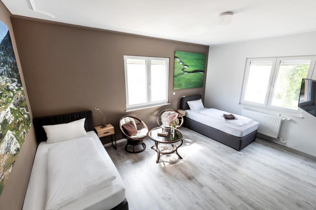 Primera Zimmer Mit Gemeinschaftsbad Singen Exteriör bild