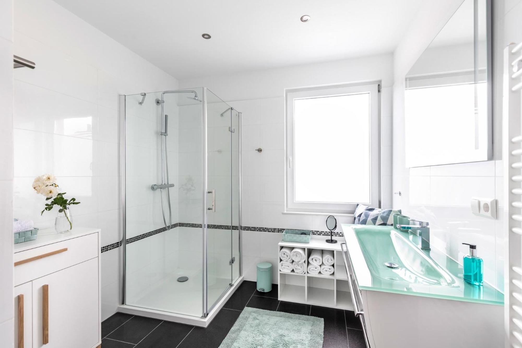Primera Zimmer Mit Gemeinschaftsbad Singen Exteriör bild