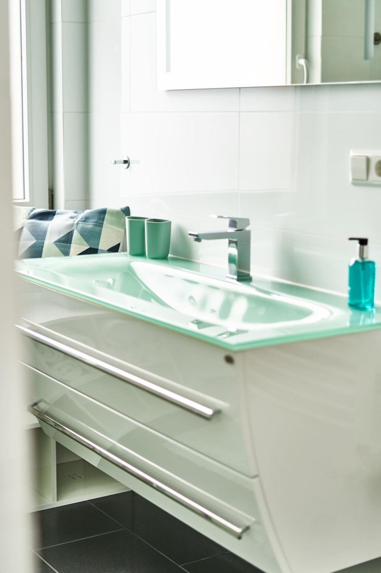 Primera Zimmer Mit Gemeinschaftsbad Singen Exteriör bild