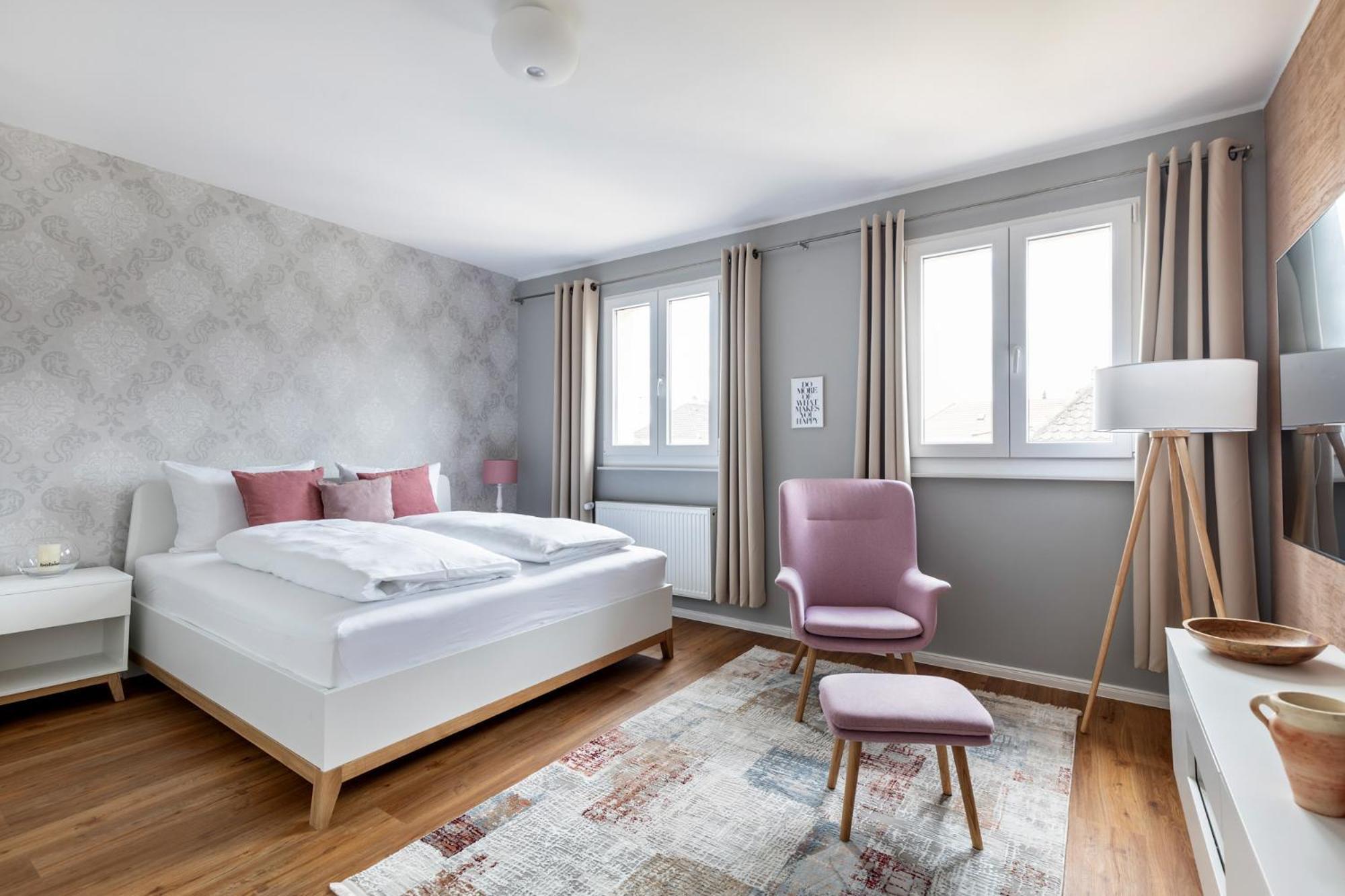 Primera Zimmer Mit Gemeinschaftsbad Singen Exteriör bild