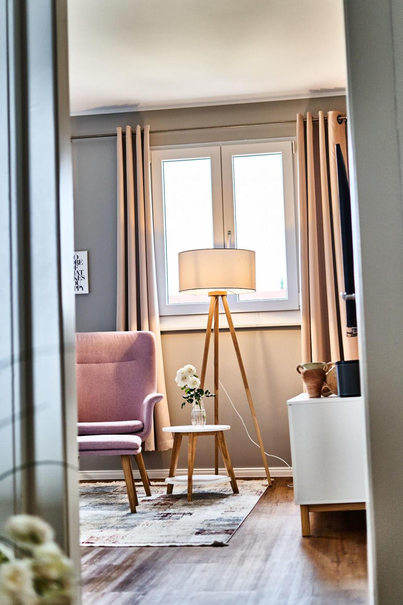 Primera Zimmer Mit Gemeinschaftsbad Singen Exteriör bild