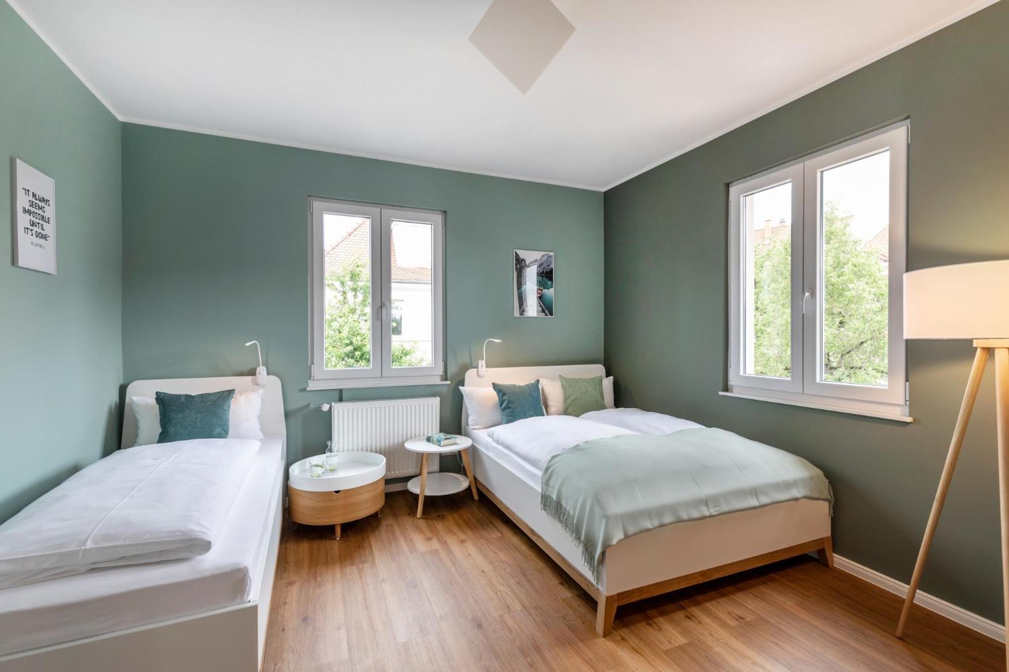 Primera Zimmer Mit Gemeinschaftsbad Singen Exteriör bild